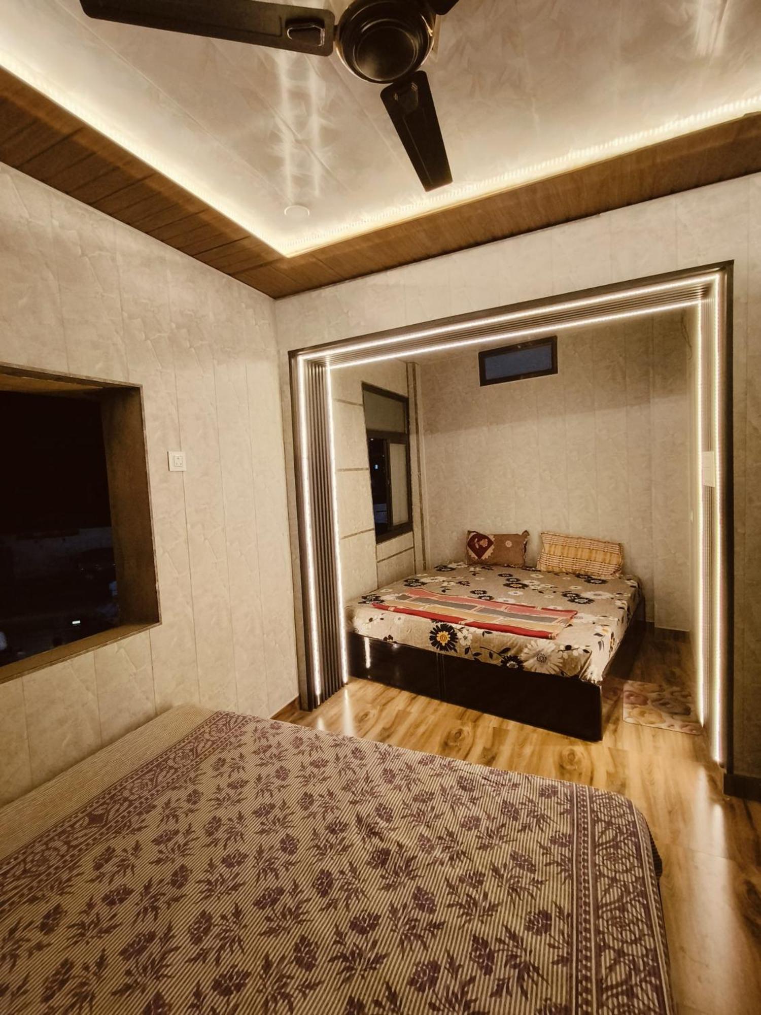 Namo Guest House Only For Indians Varanasi Exterior photo
